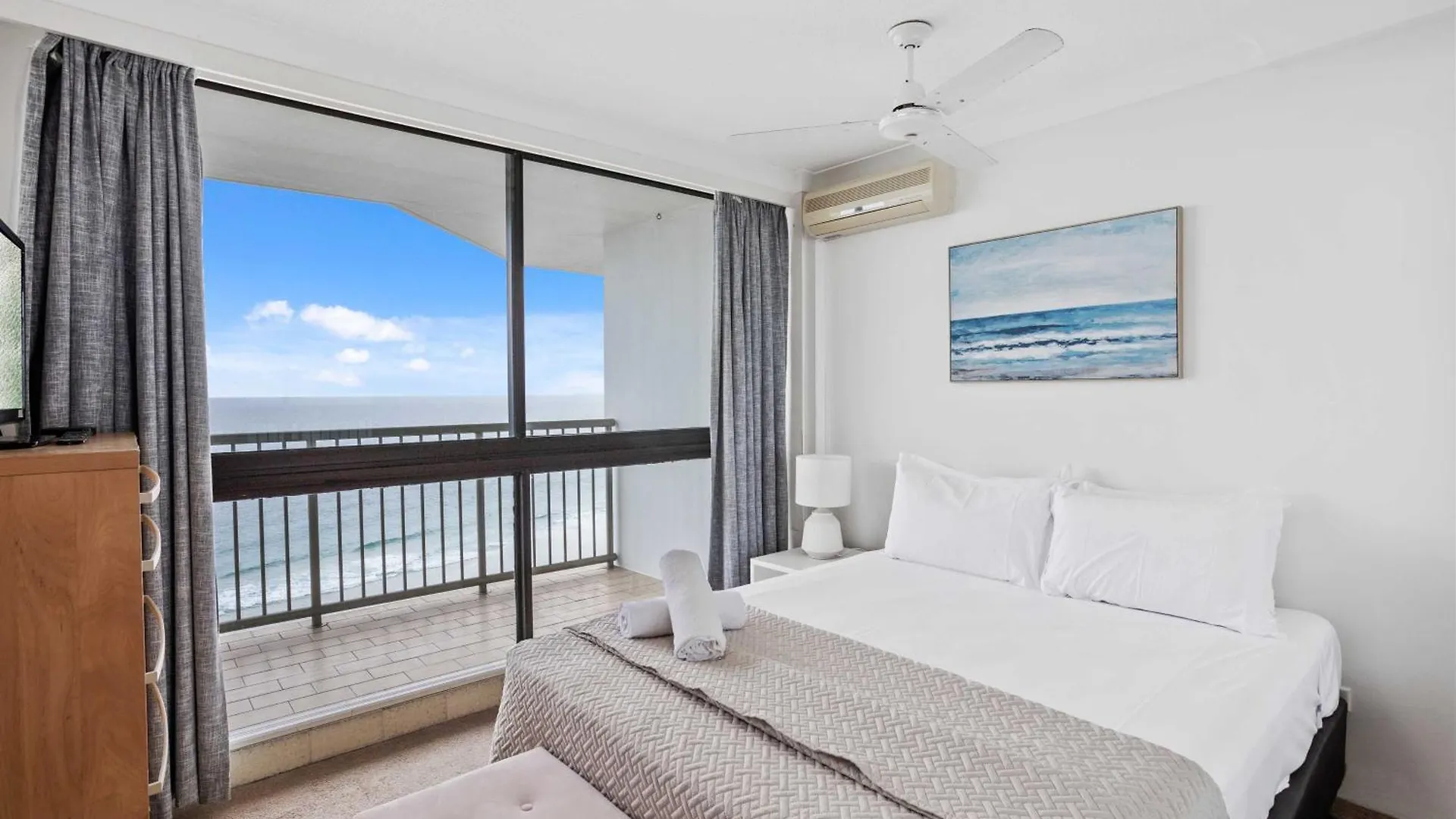 18Th Floor Ocean Views At Imperial Surf - Hosted By Coastal Letting Co. Apartamento Surfers Paradise Austrália