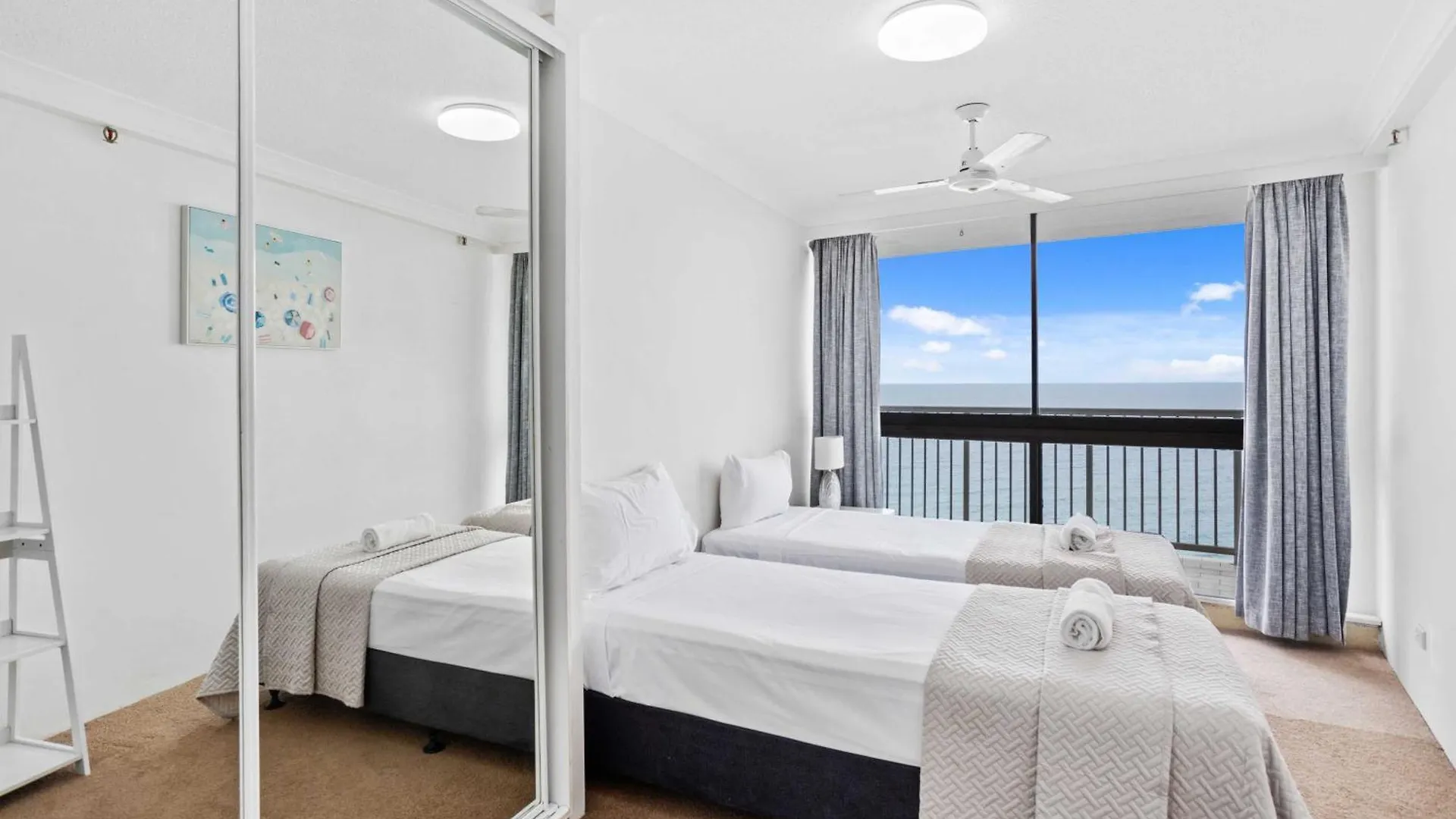 18Th Floor Ocean Views At Imperial Surf - Hosted By Coastal Letting Co. Apartamento Surfers Paradise 0*,  Austrália